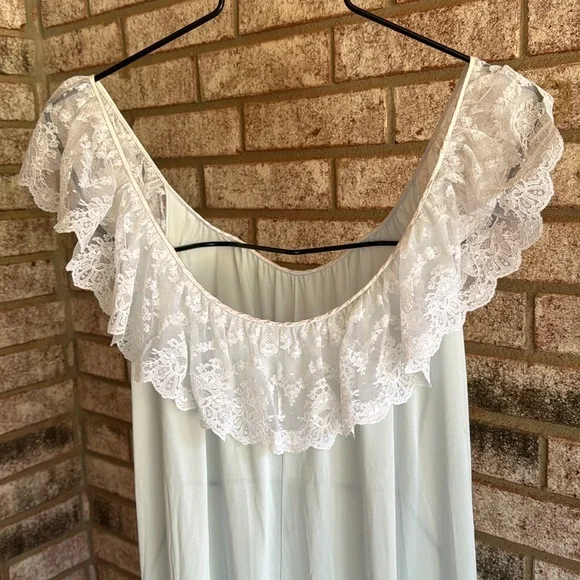 Nos Lucie Ann Beverly Hills S Light Blue1960s Gown Full Sweep